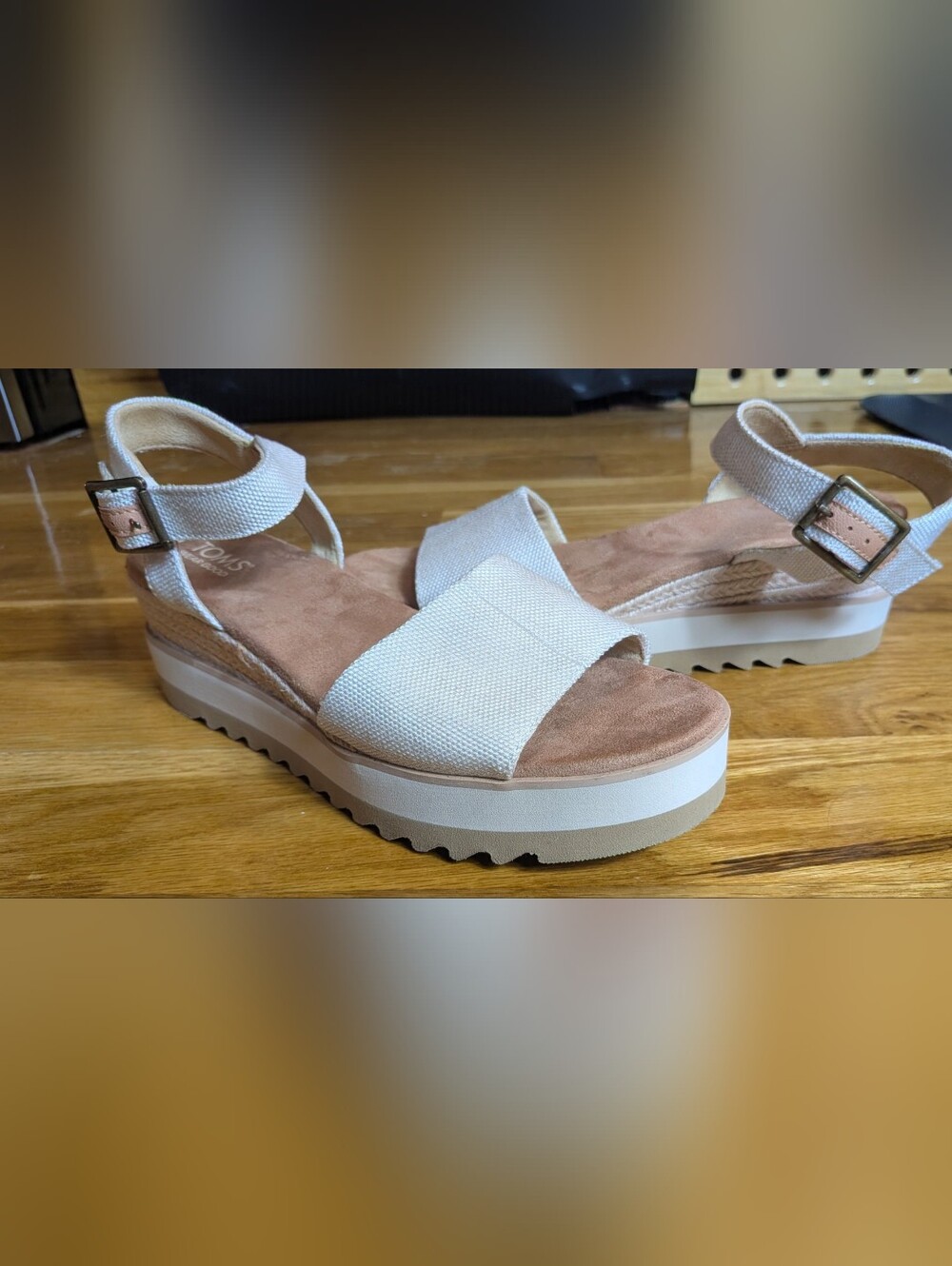Diana Yarn Dye Ultra Light Wrap Midsole Sandals